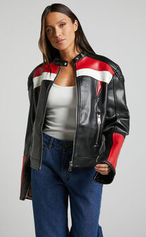 Lioness - Top Model Biker in ONYX