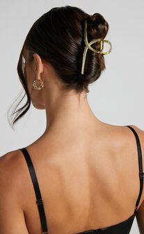 Mareah Twist Hair Clip in Gold