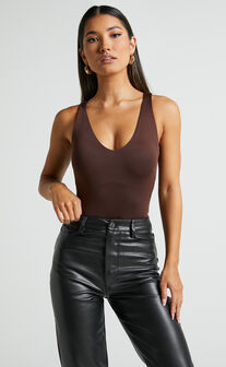 Kerrie Bodysuit - V Neck Bodysuit in Chocolate