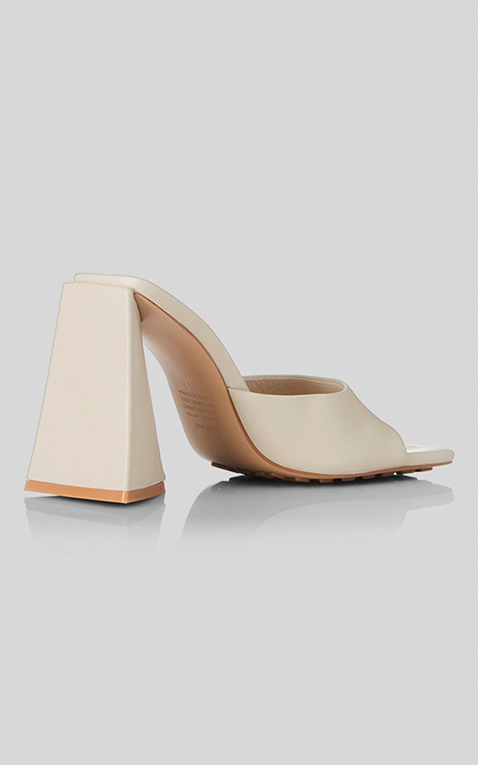 Alias mae online mules