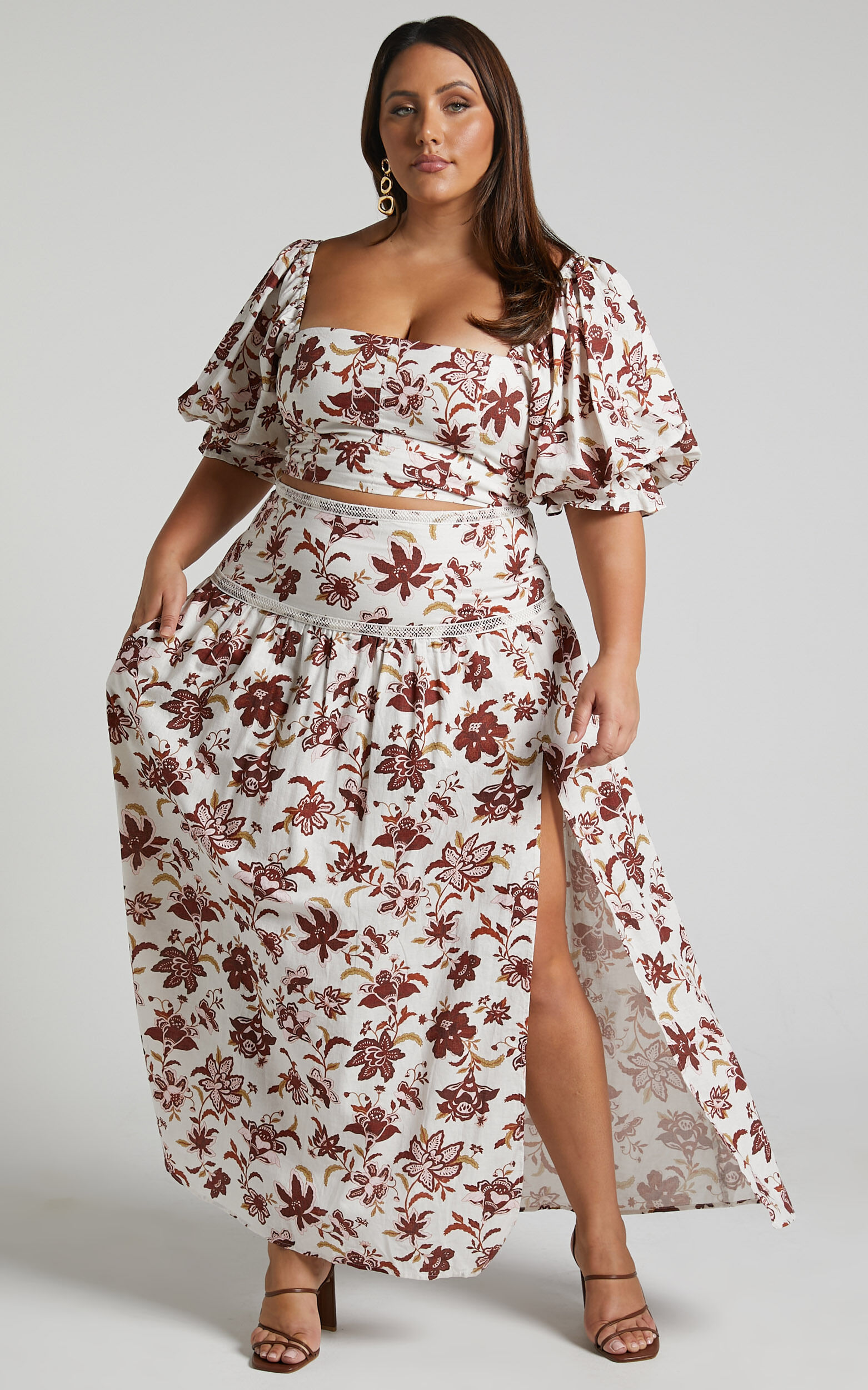 Amalie The Label Rosabel Linen Blend High Waisted Midi Skirt in Luca print Showpo EU
