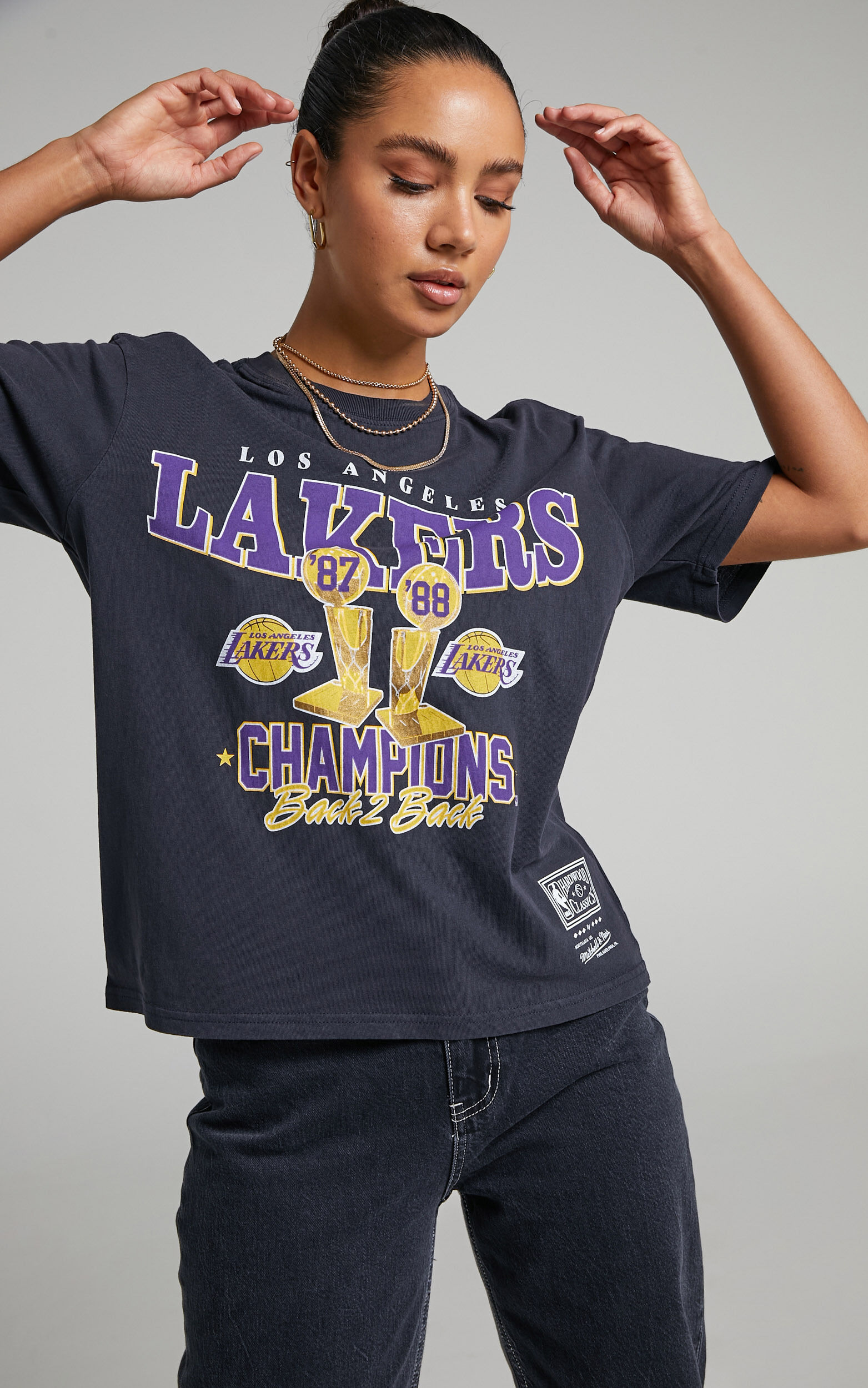 Womens vintage discount lakers shirt