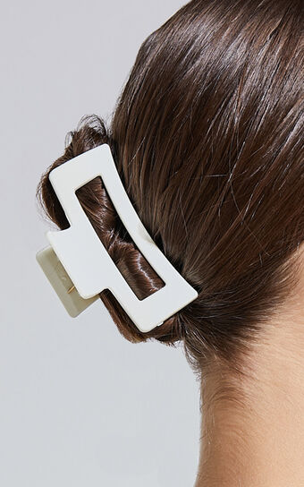 Torres Hair Clip in Cream