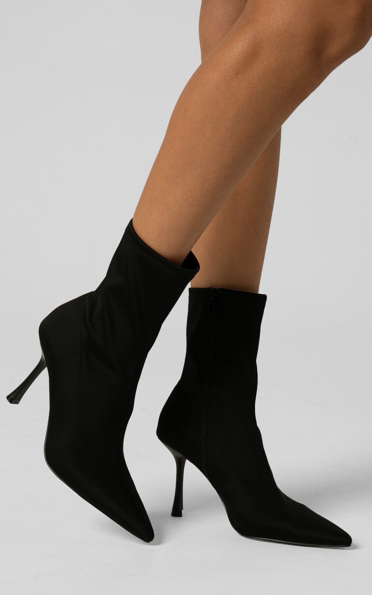 Novo Kallia Boots in Black Showpo
