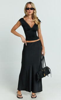 Gloria Top - V Neck Lace Detail Cap Sleeve Top in Black