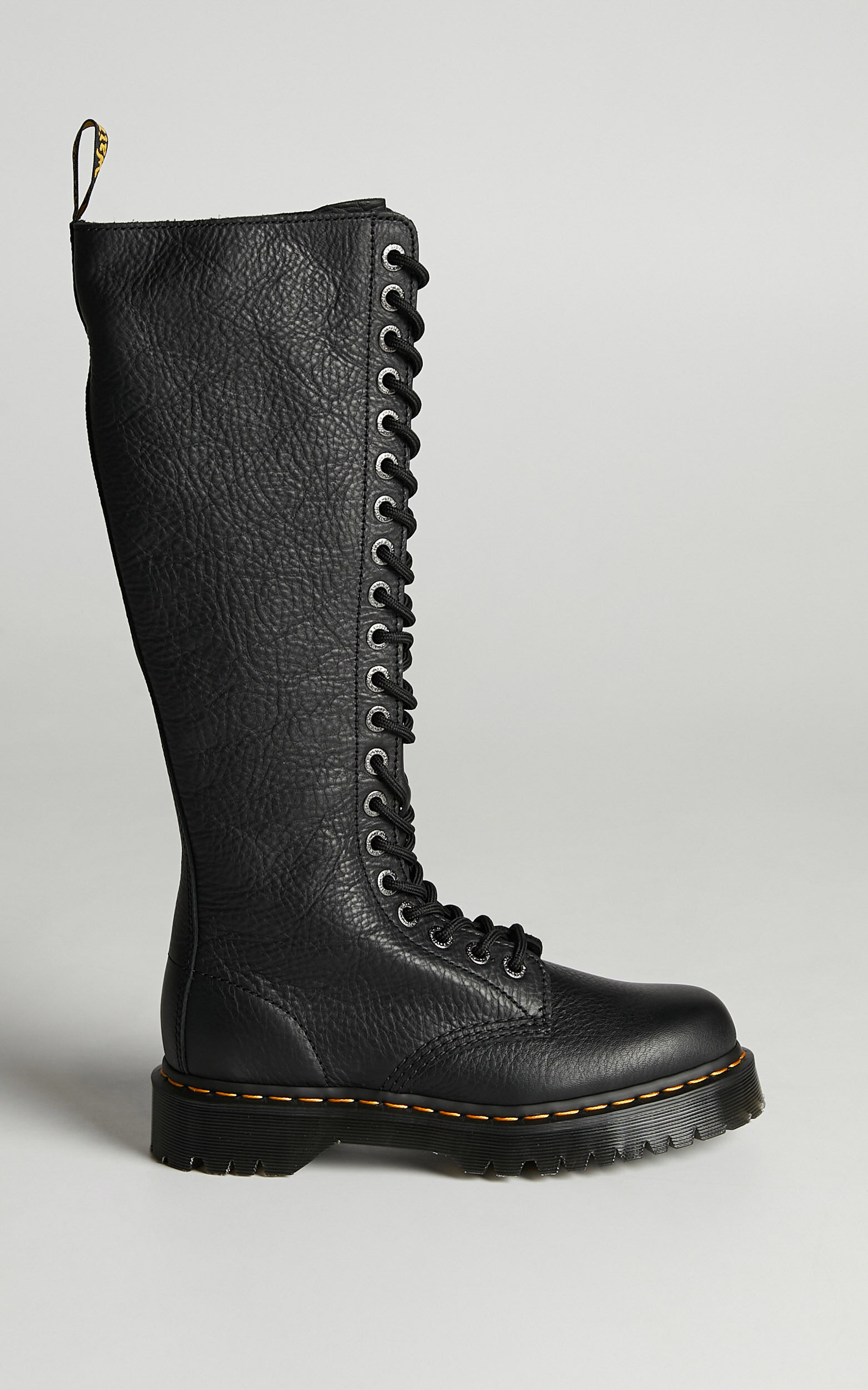 Dr. Martens 1B60 Bex 20 Eye Zip Boot in Black Pisa Showpo
