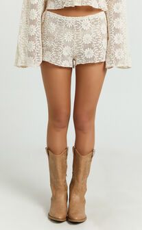 Lioness - Babydoll Short in Cream Floral