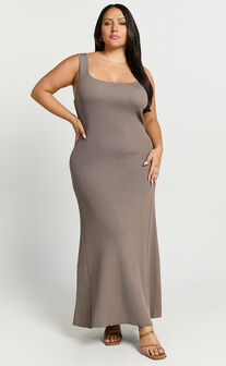 Shelley Maxi Dress - Knitted Scoop Neck Slip Dress in Taupe