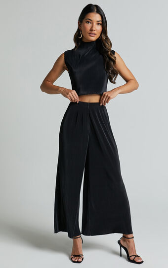 Charlia Pants - 7/8 Pleated Wide Leg Pants in Black