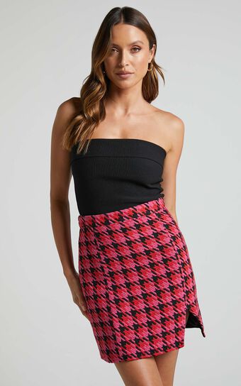 Marjoe Mini Skirt - A Line High Waist Textured Skirt in Pink and Black Check