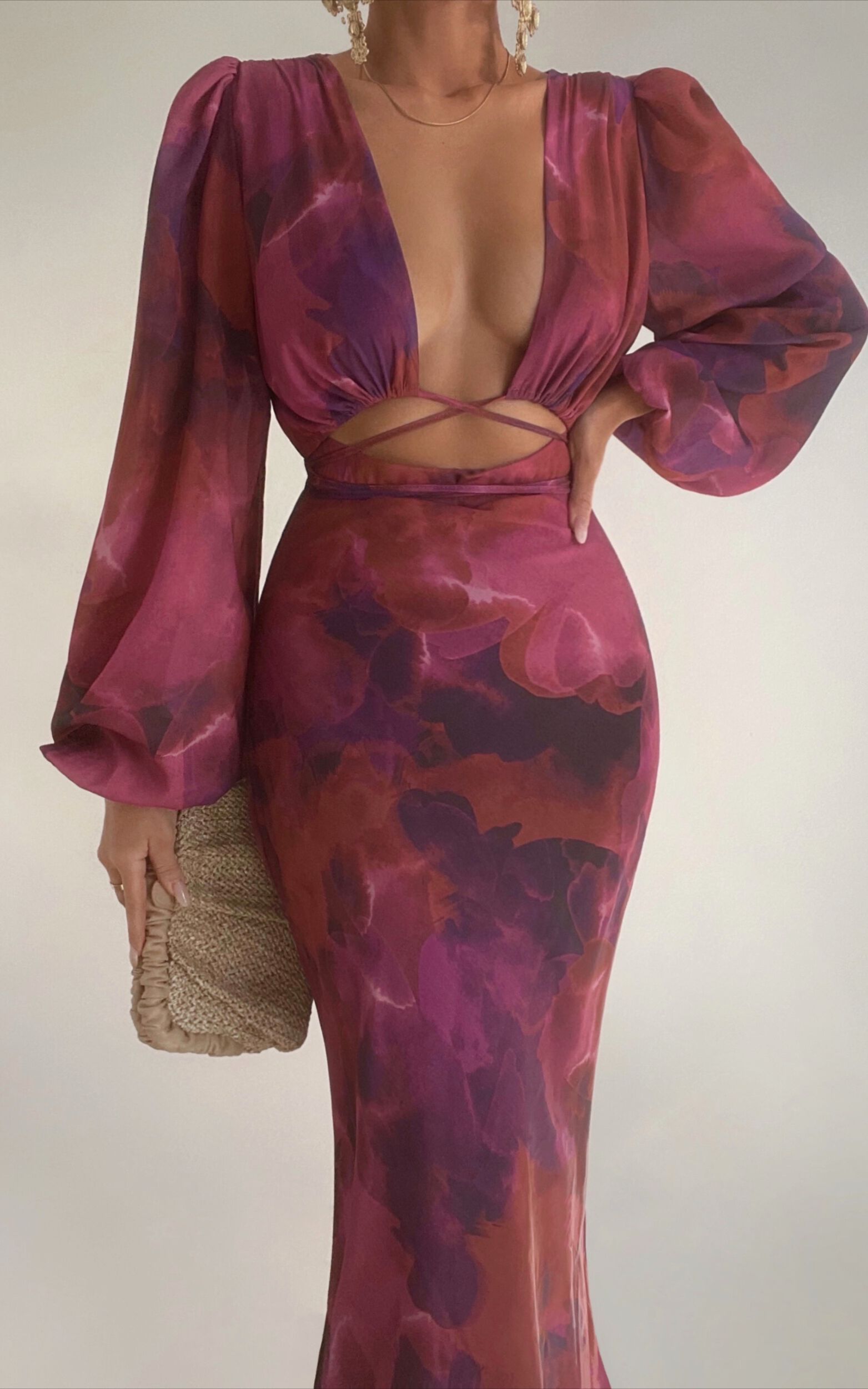 Artola Midi Dress - Front Cut Out Long Sleeve Dress in Blurred Dreams - 06, MLT1