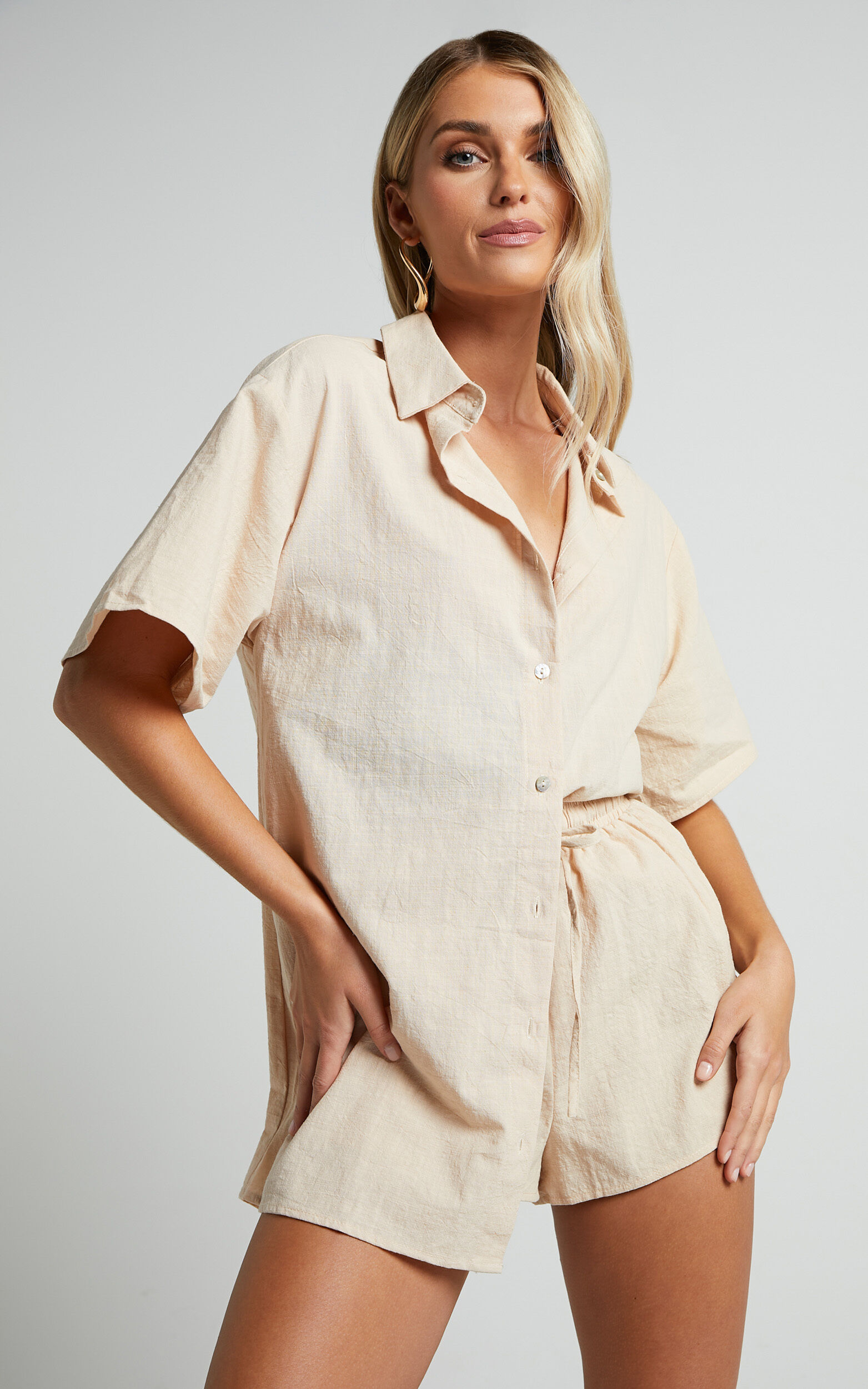 Vina Del Mar Two Piece Set - Linen Look Shirt and Shorts Set in Oatmeal - 04, NEU2