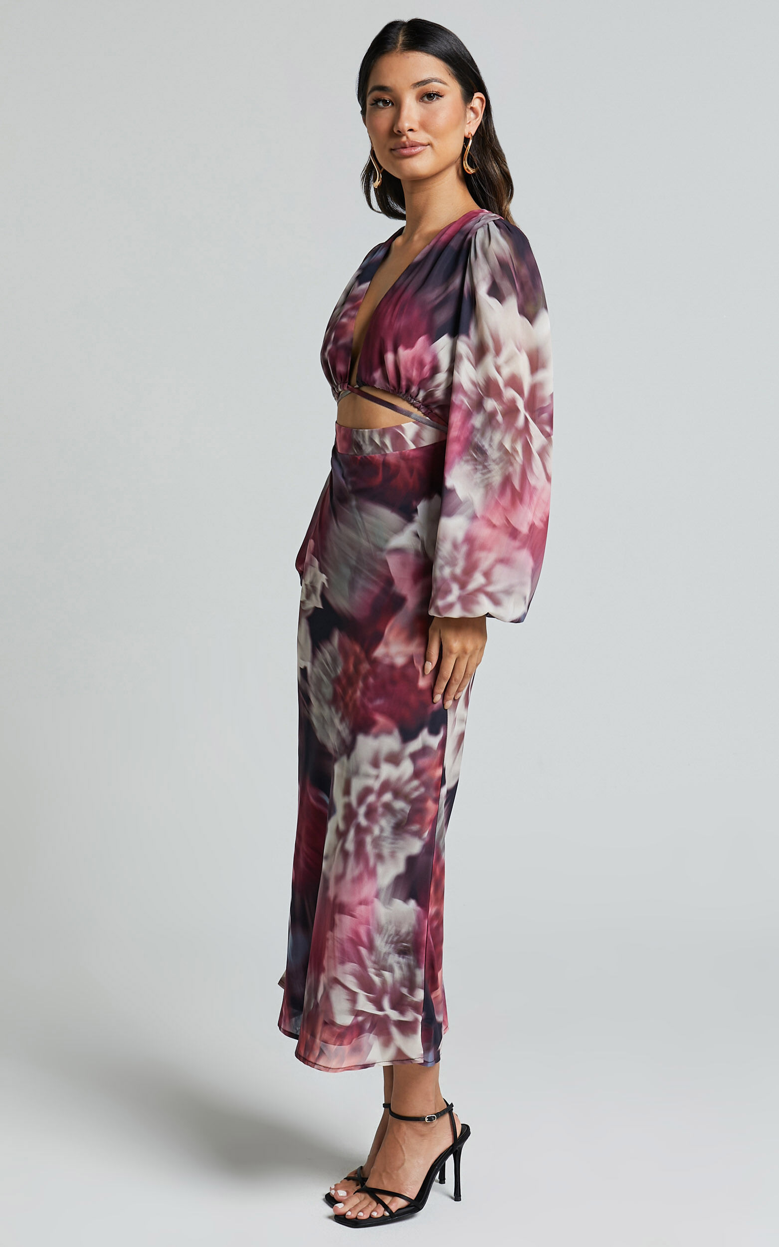 Cutout back bishop sleeve floral dress 2025