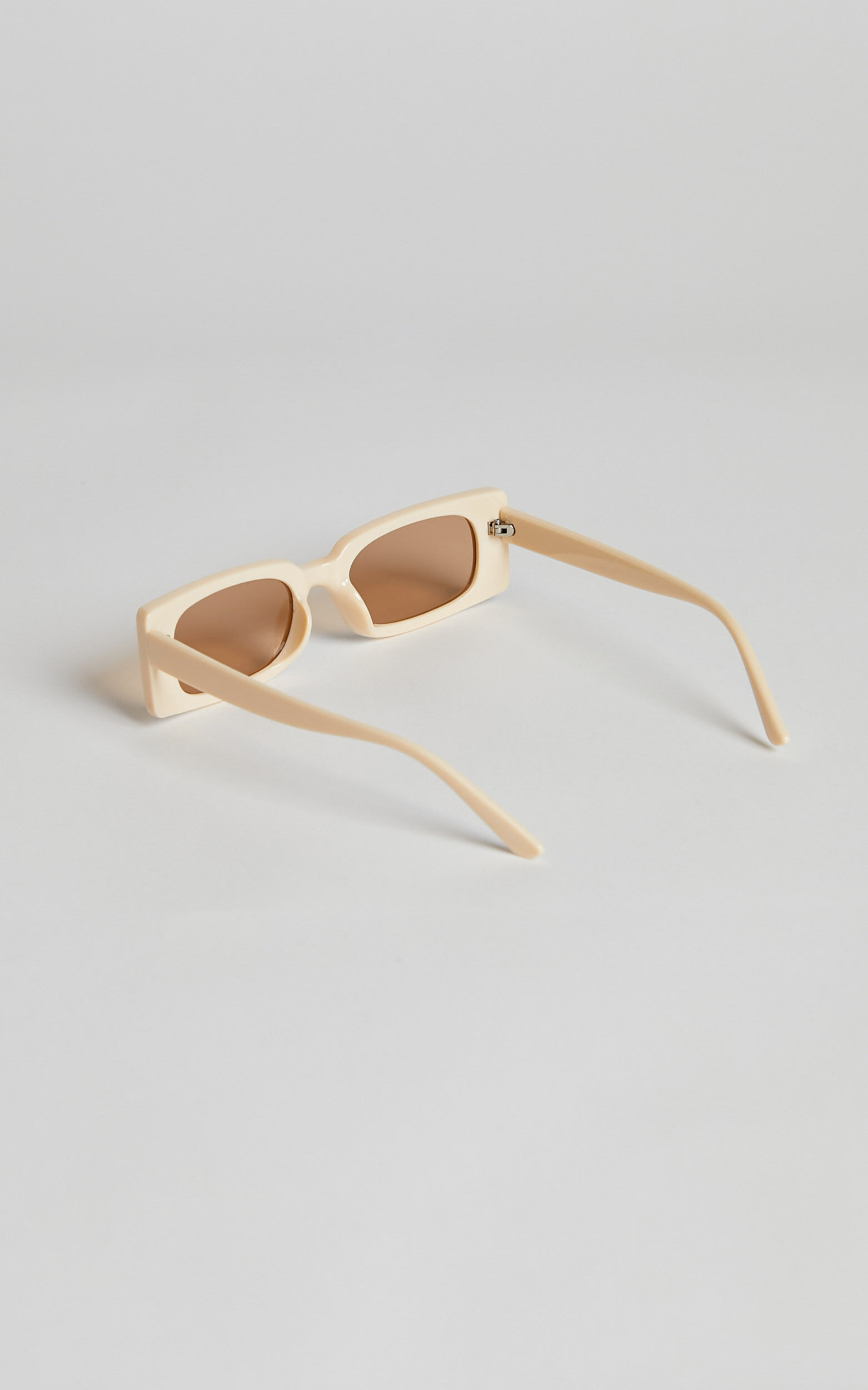 Rhyza Rectangle Sunglasses in Cream | Showpo