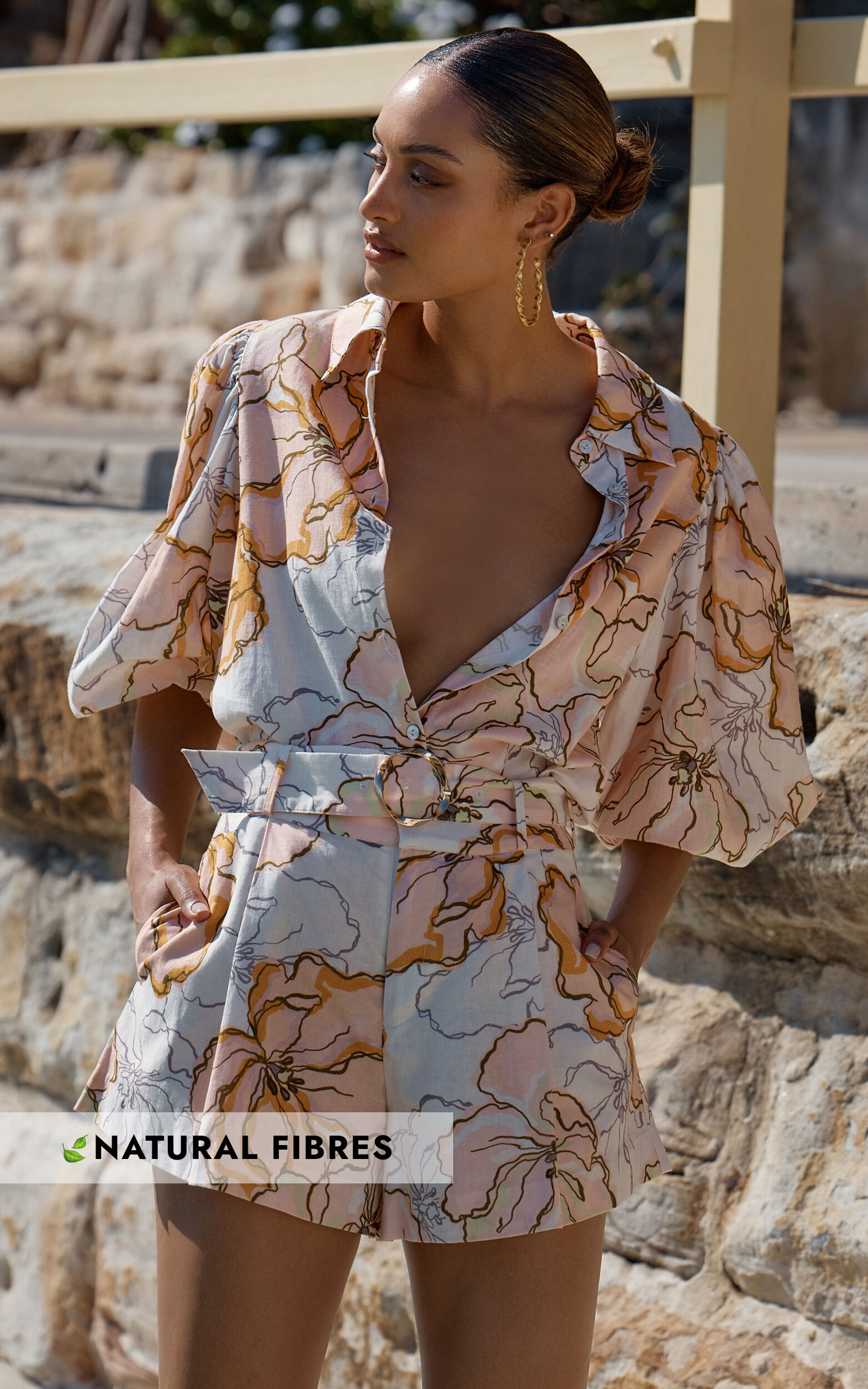 Amalie The Label - Noemie Linen Blend High Waisted Belted Tailored Shorts in Maison Fleur - 04, ORG4