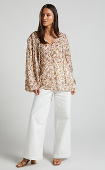 Amalie The Label - Symmone Puff Sleeve Blouse in Maya Floral