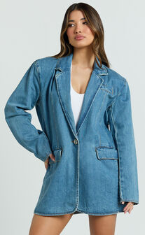 Fabia Jacket - Denim Oversized Blazer in Light Blue Wash