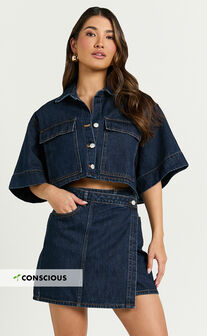 Katherine Top - Crop Button Down Collared Recycled Denim Short Sleeve Top in Dark Blue Wash