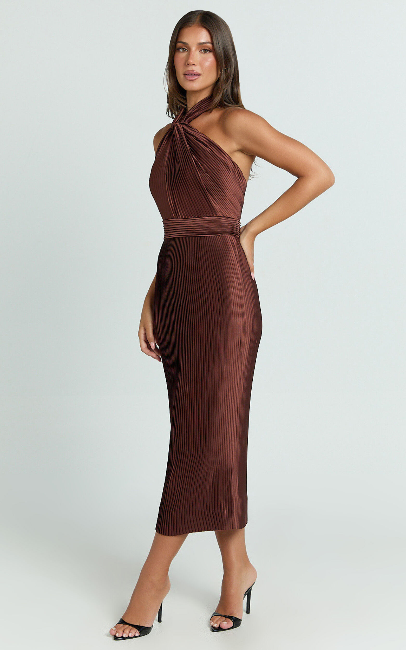 ◆BADBLOOD◆ Oval Logo Halter Neck Midi Dress Chocolate w-dr Badblood Oval Logo Halterneck Midi Dress Black – BBGSHOPHK