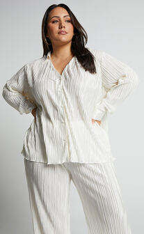 Beca Shirt - Plisse Button Up Shirt in Cream