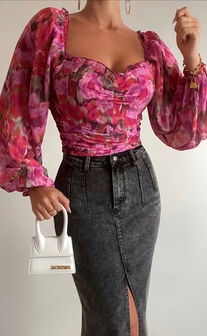 Clabelle Top - Long Sleeve Ruched Sweetheart Top in Violet Blur Floral
