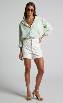 Madelyn Shirt - Relaxed Longline Shirt in Mint Gingham
