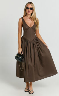 Beckett Midi Dress - Scoop Neck Drop V Waist Gathered Skirt Dress in Dark Chocolate