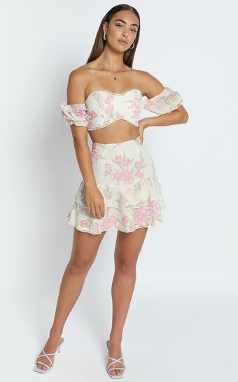 Final Resort Two Piece Ruffle Sleeve Mini Set in Cream Floral