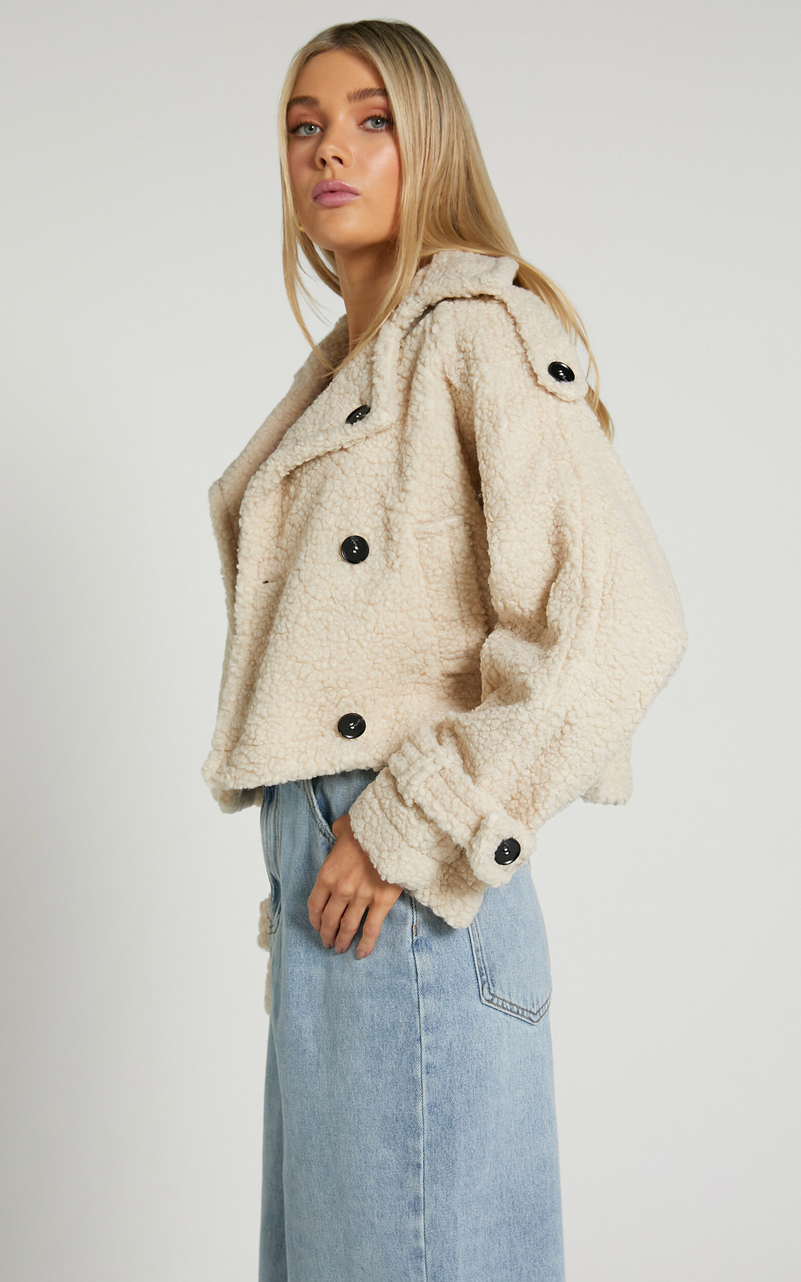 Kennedy Jacket Borg Cropped Jacket in Cream