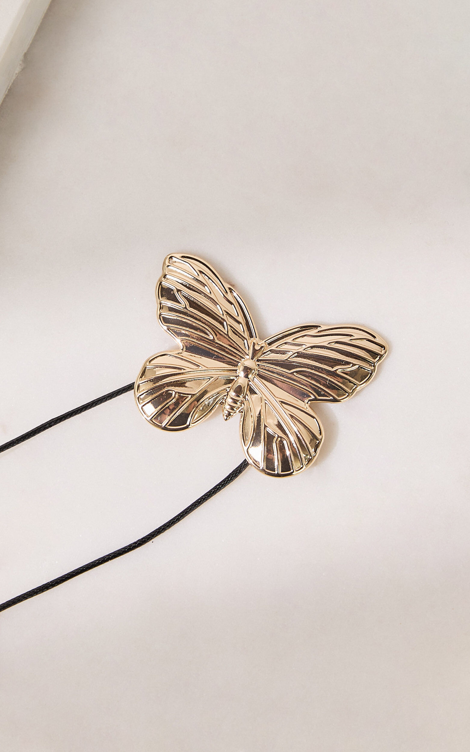 Megan butterfly choker discount