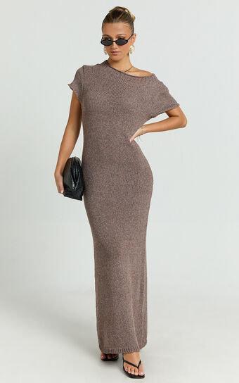 Amber Maxi Dress - Knitted T-Shirt Dress in Brown