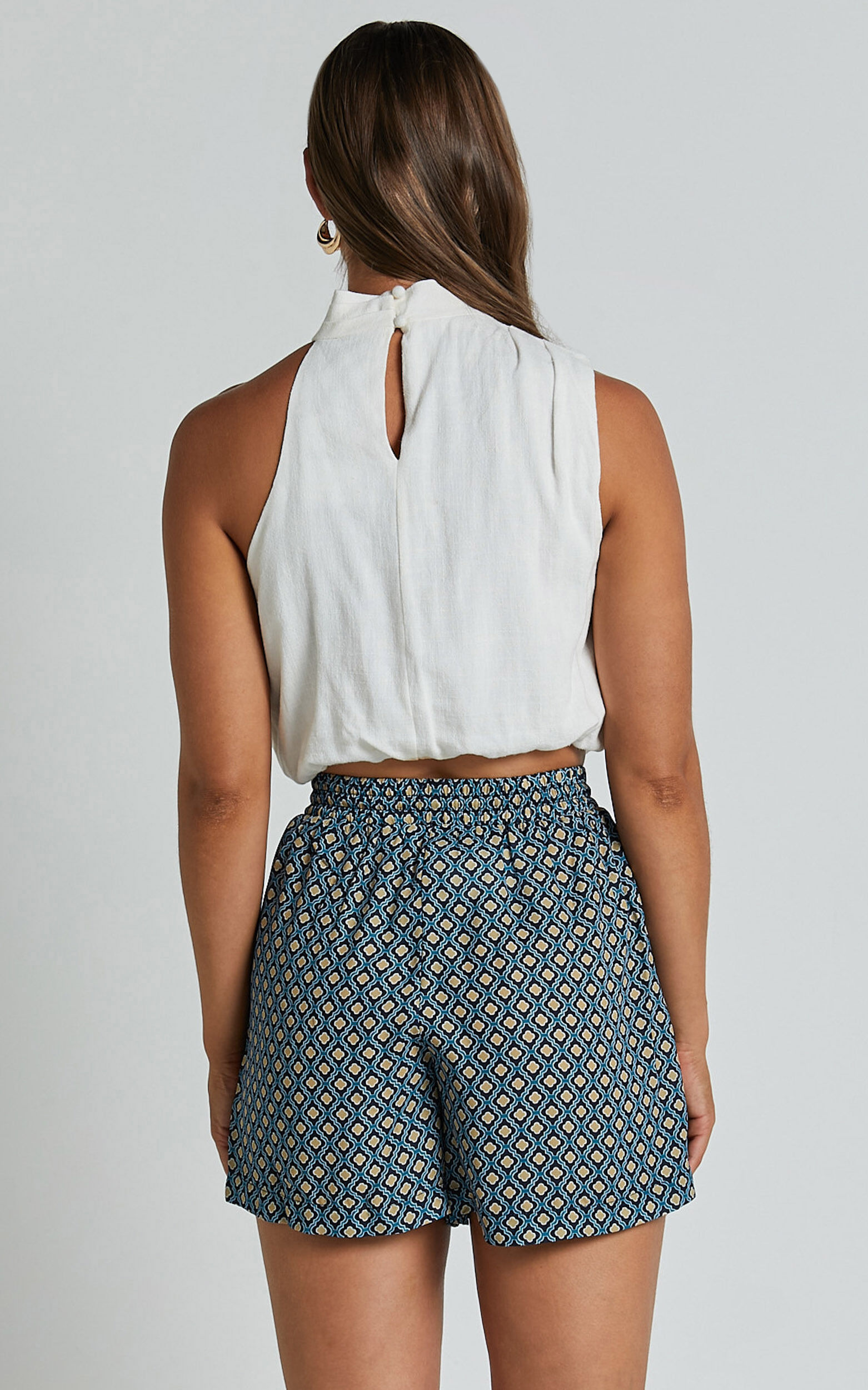 High waisted tie waist shorts top