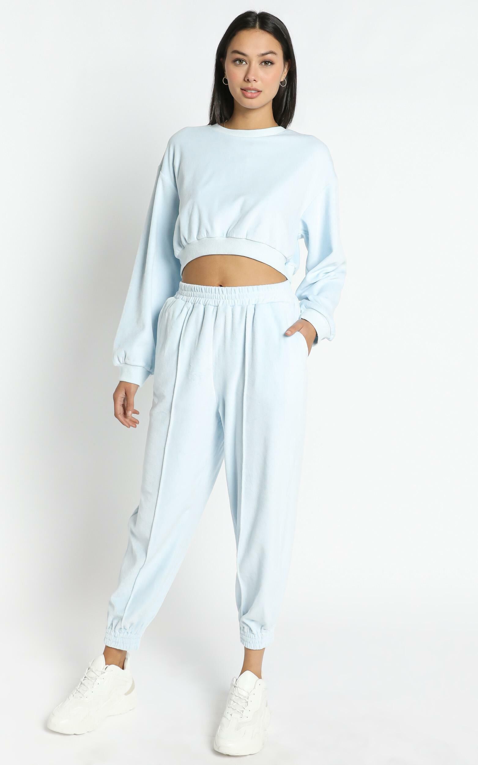 Pastel blue sweatpants shop