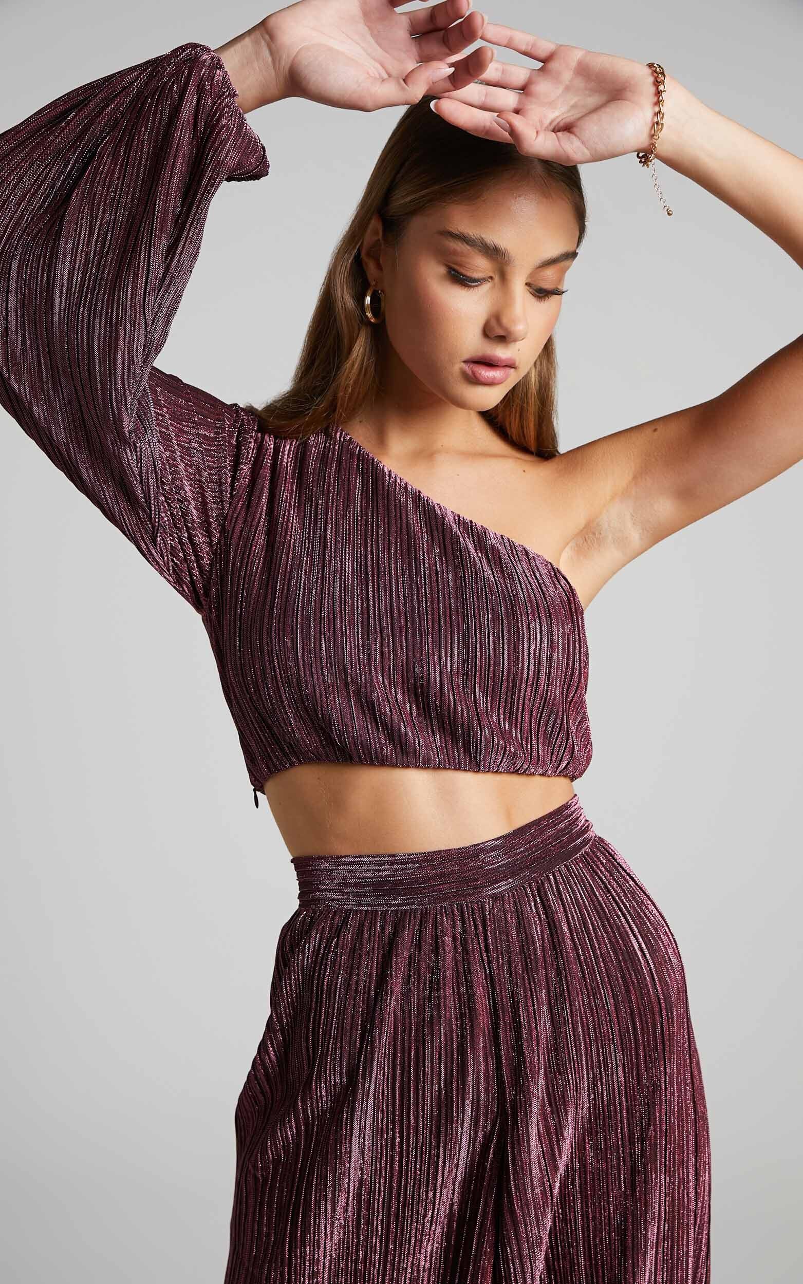 Roellah Top - Lurex Plisse One Shoulder Crop Top in Pink - 18, PNK1