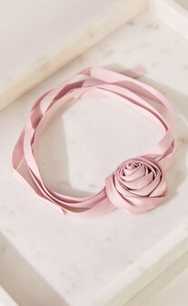 Nessa Floral Choker Necklace in Pink