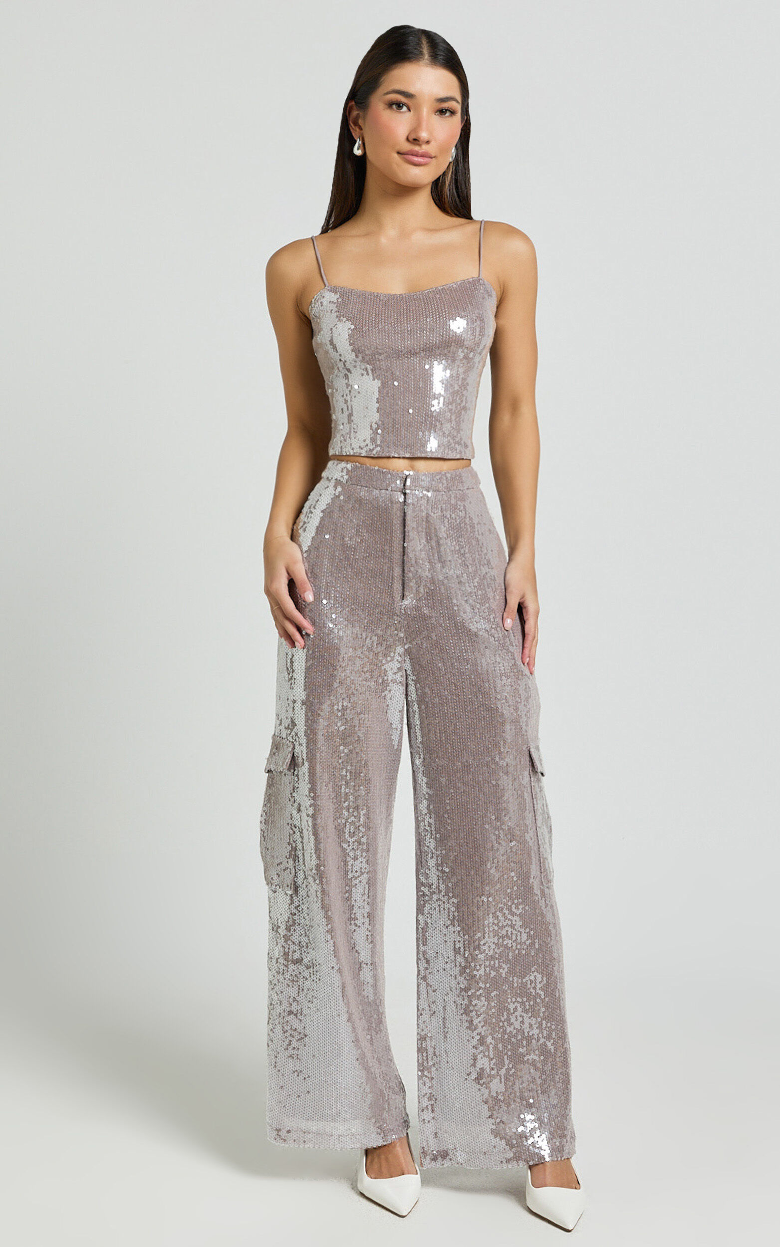 Tricia Pants - Mid Waist Cargo Pocket Sequin Pants in Grey - 06, GRY1