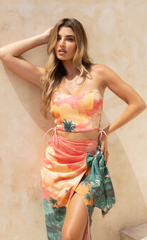 Amalie The Label - Leesha Side Laced Strapless Piped Neck Top in Pink