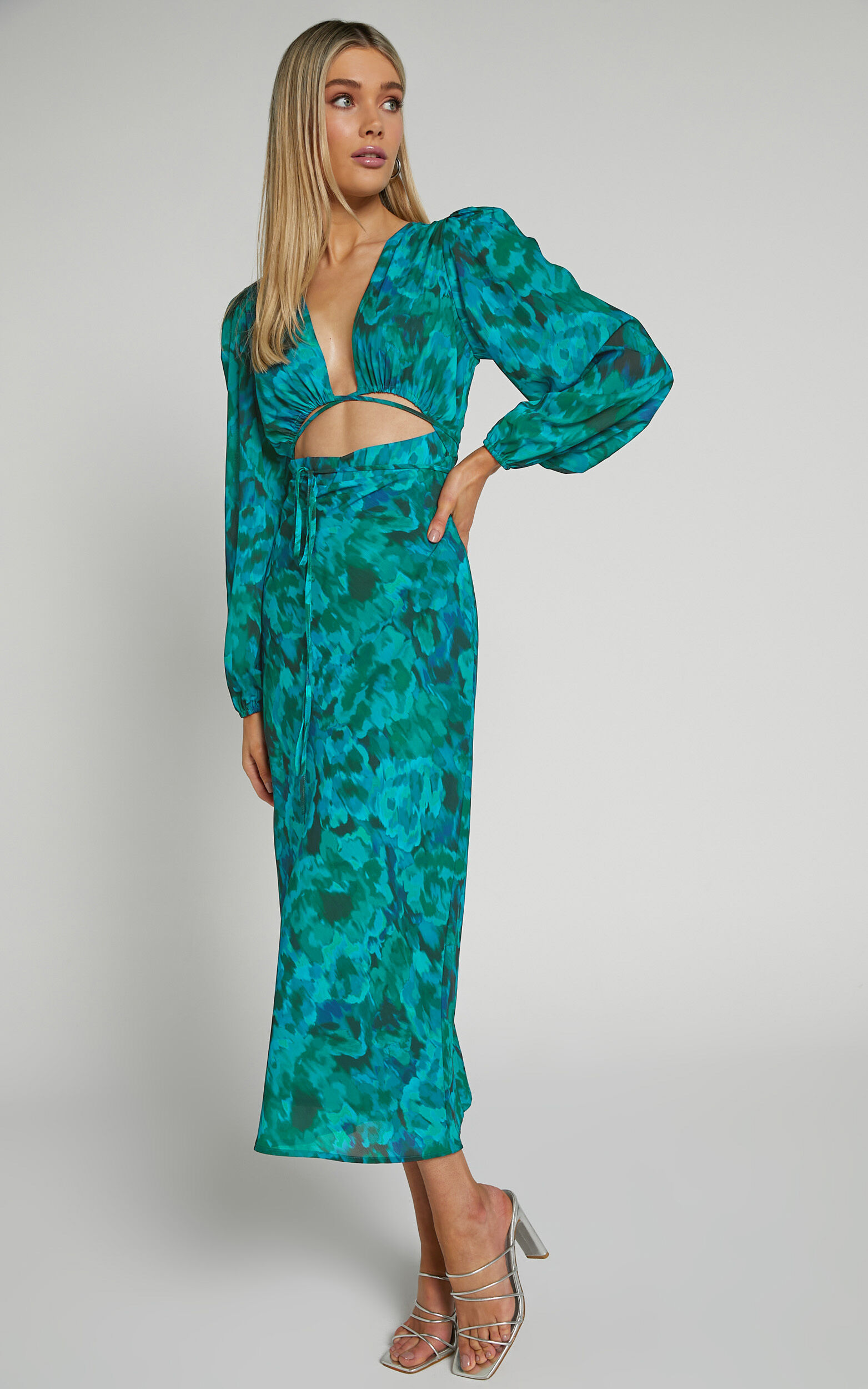Artola Midi Dress - Front Cut Out Long Sleeve Dress in Green Blur Floral - 04, GRN1