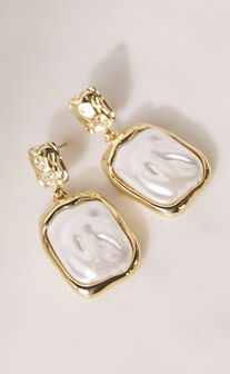 Whitney Earrings -  Square Pearl Earrings in Gold Pearl