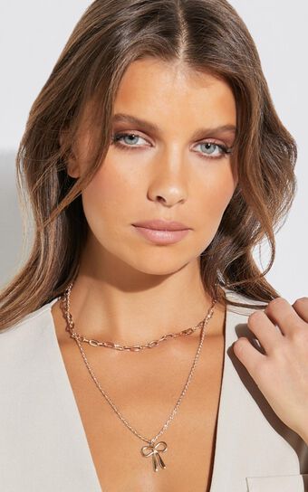 Natalie Necklace - Bow Shaped Chain Layered Necklace in Gold