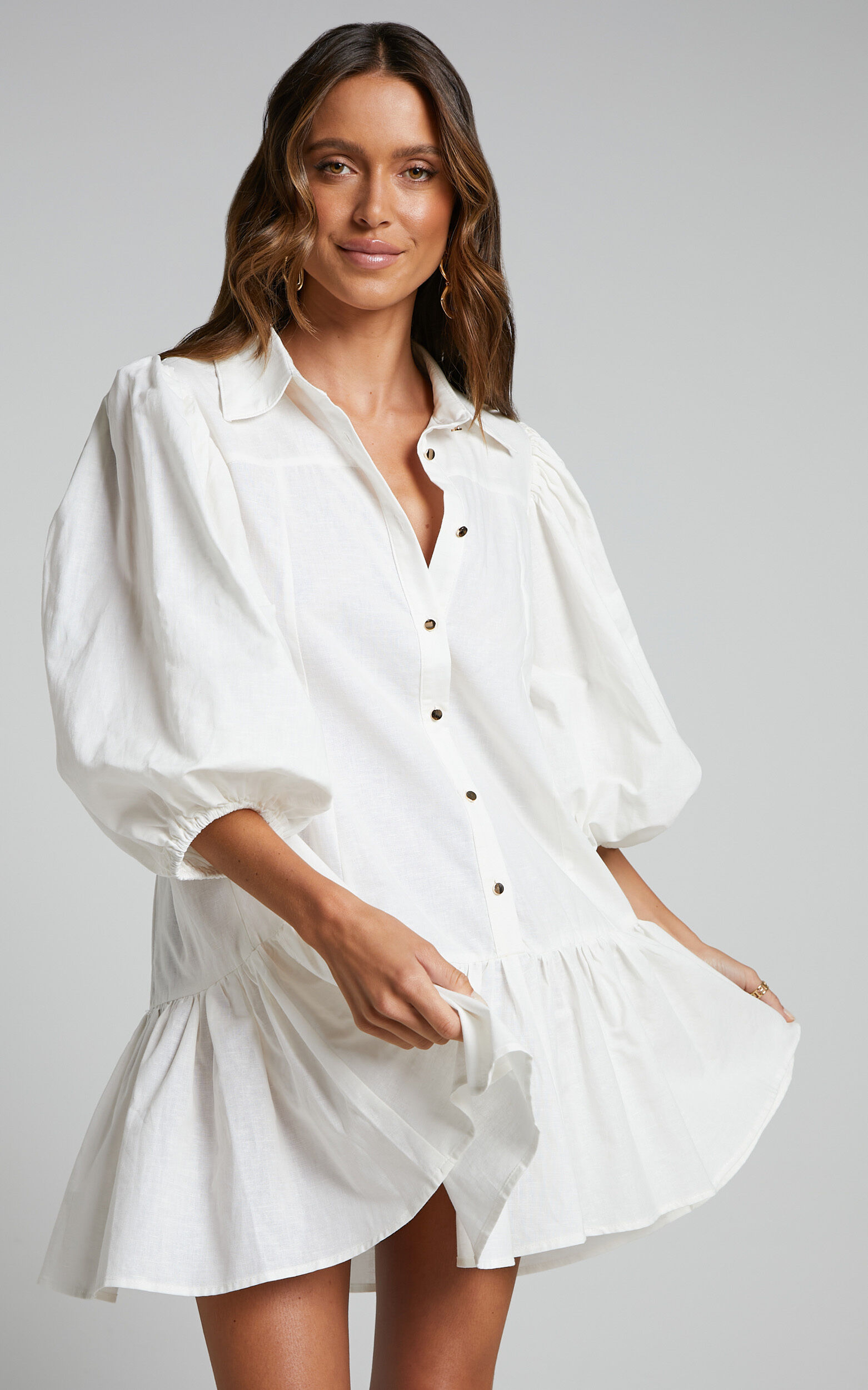 White puff sleeve shirt dress 2025