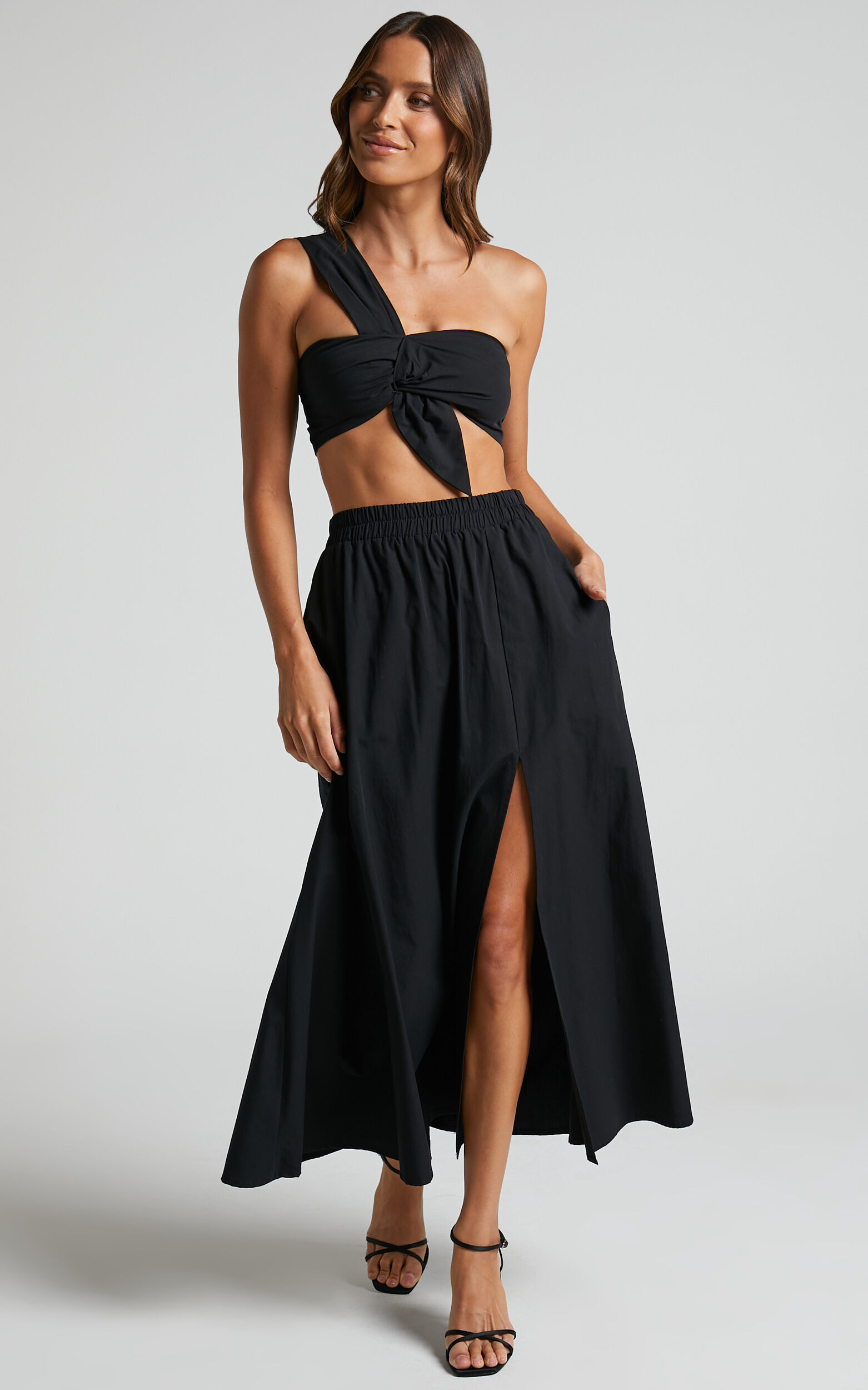 Black maxi store skirt bralette