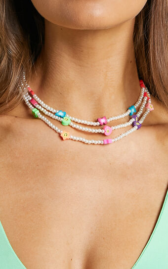 Kimah Layered necklace in Multi Pearl