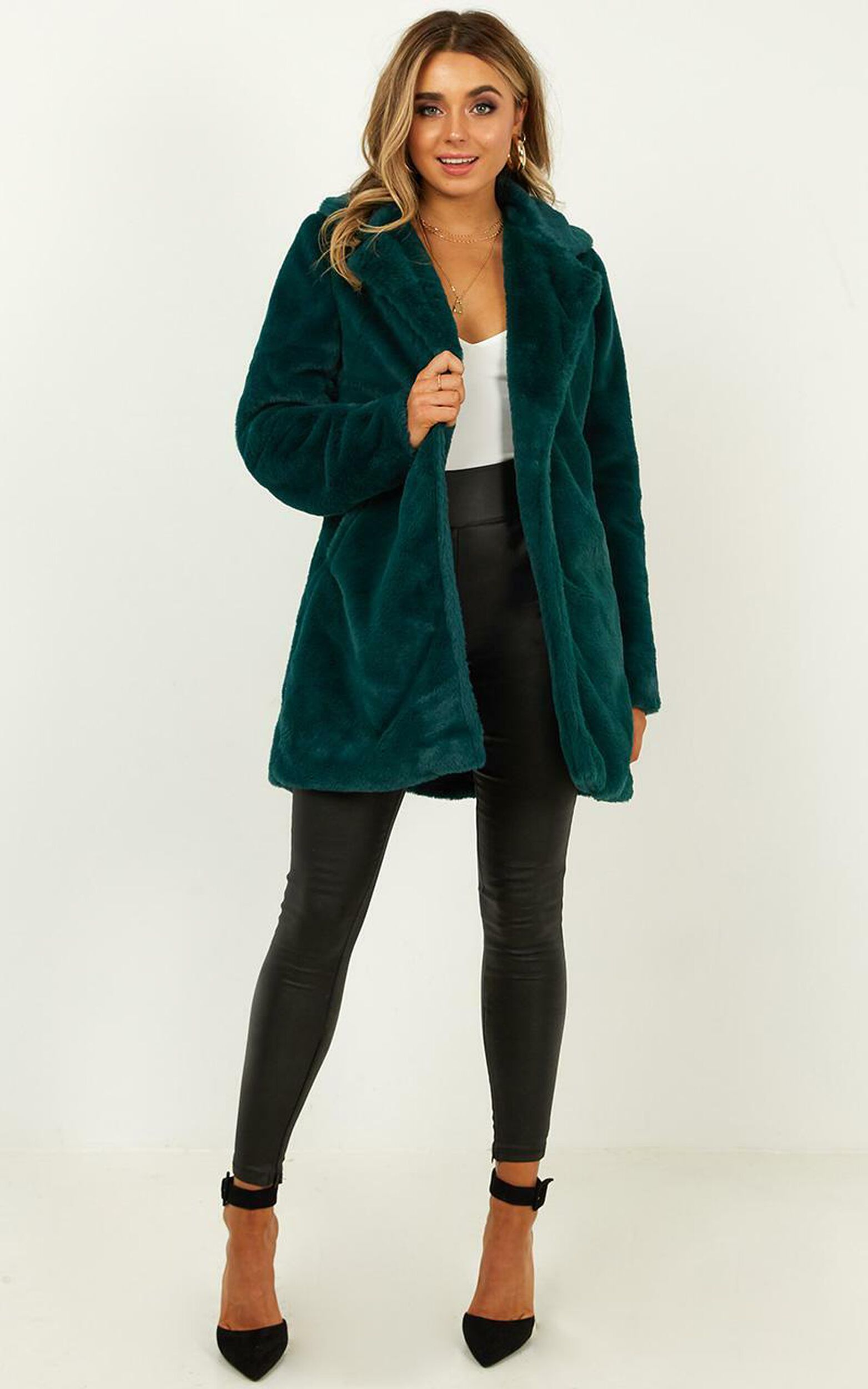 Leaning On You Coat in Emerald faux fur - 12, GRN2