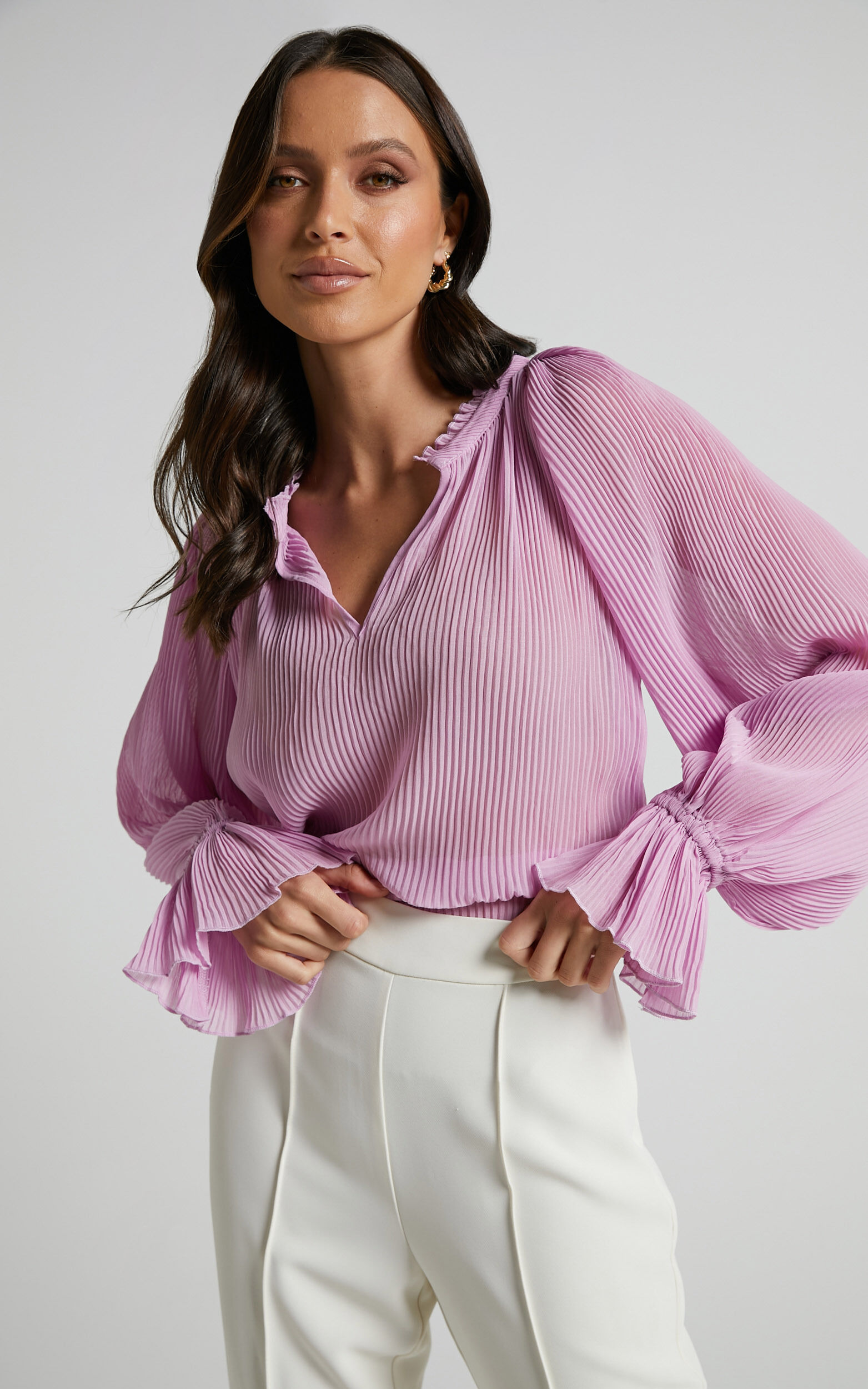 Kerray Top - V Neck Long Sleeve Pleated Top in Lilac - 04, PRP1