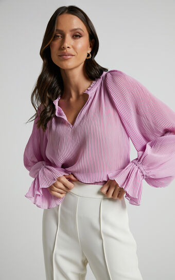 Kerray Top - V Neck Long Sleeve Pleated Top in Lilac