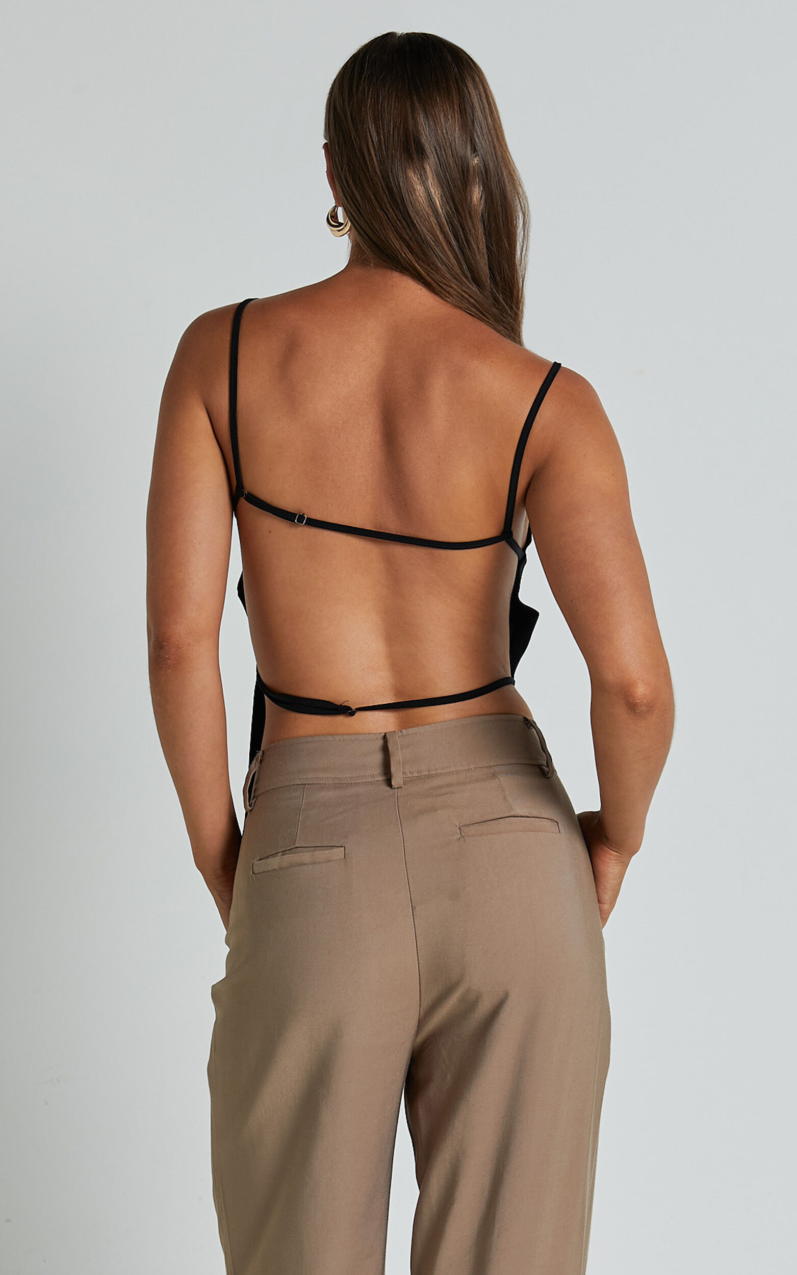 LIONESS - CAMILLE BACKLESS TOP in ONYX