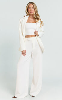 Selena Blazer - Boxy Single Breasted Blazer in Cream