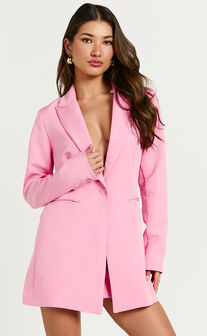 Ariana Blazer - Slim Fitting Longline Blazer in Pink