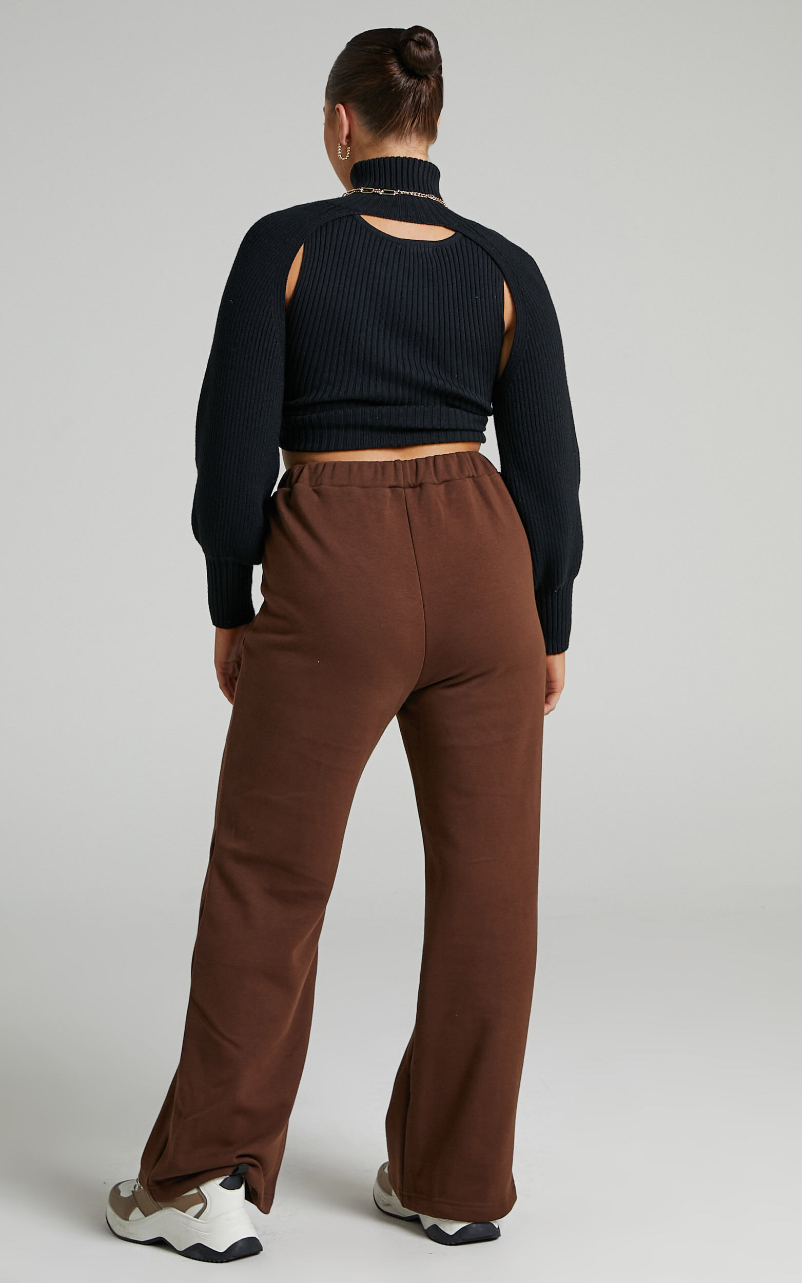 Sunday Leisure Club Kenley Bootleg Sweat Pants in Chocolate